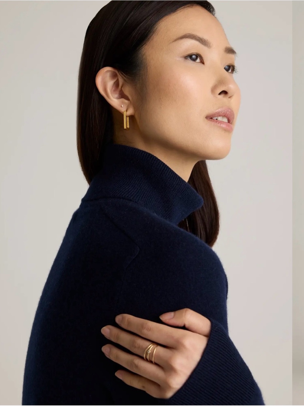 Quince - 100% Mongolian Cashmere - Navy Turtleneck Sweater – Super Soft - Picture 7 of 13